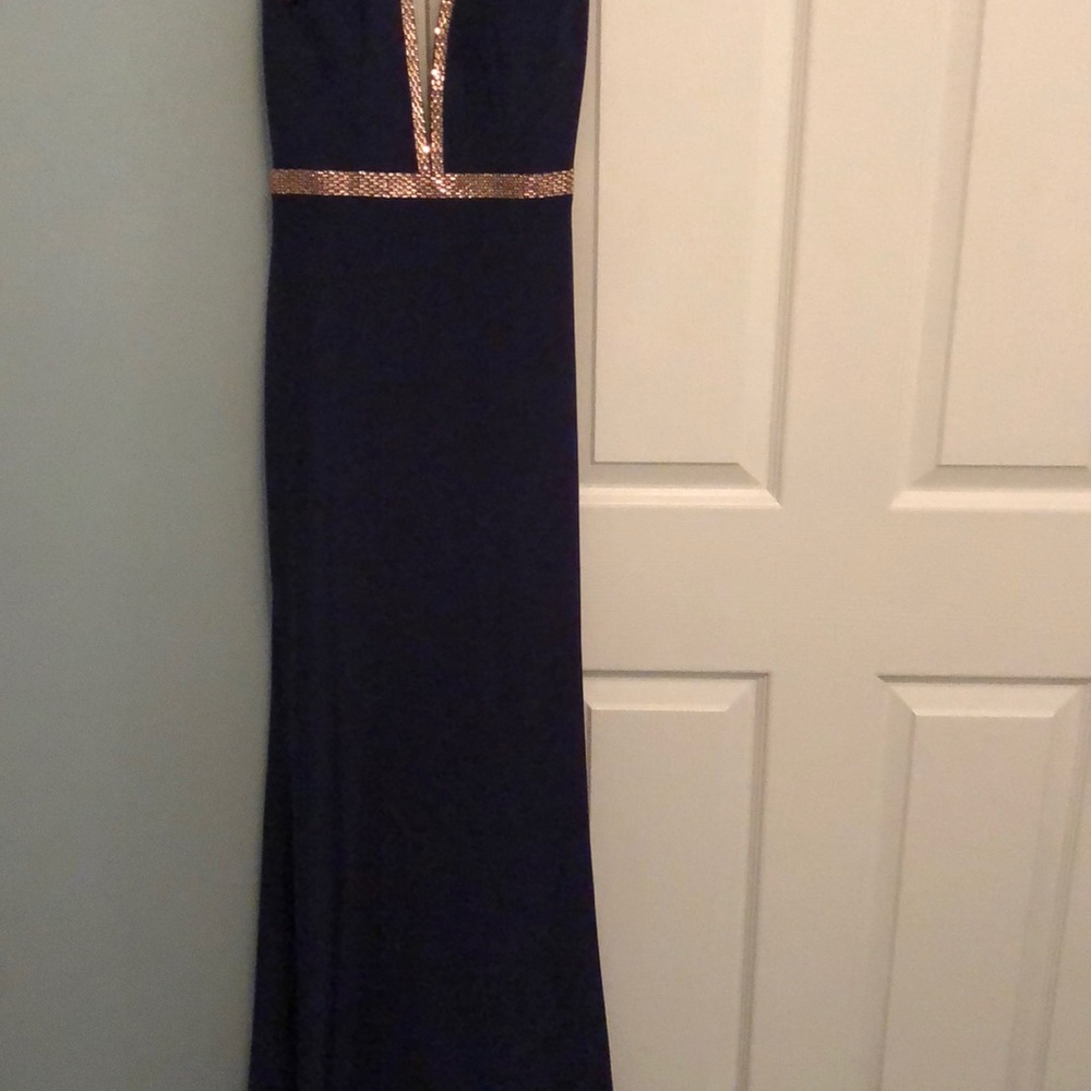 Prom dress - Picture 2 of 3